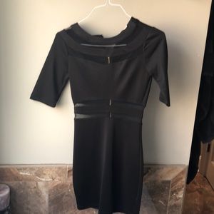 Gianni beanie short sleeve dress with mesh detail. Size S.